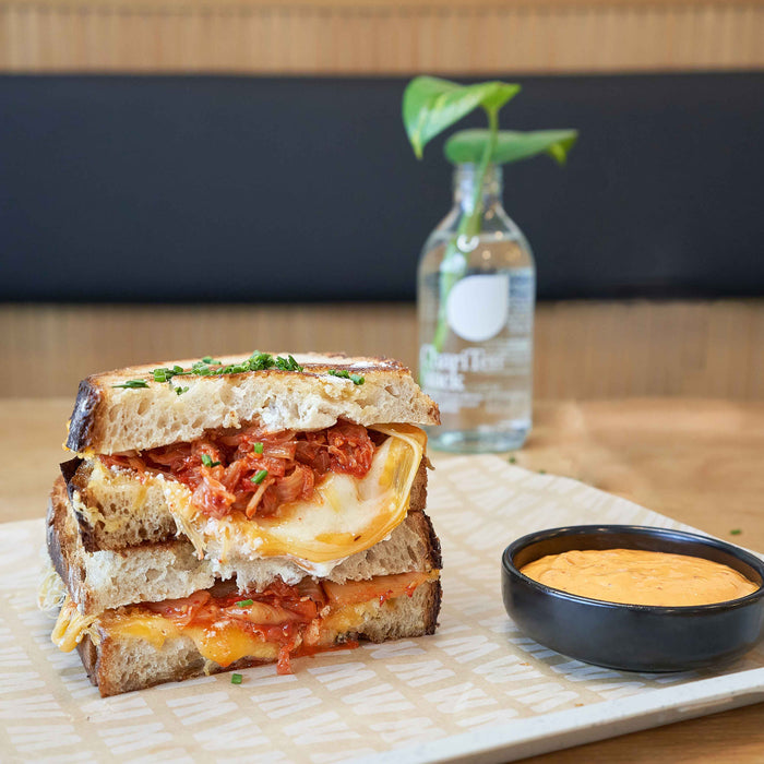 Kimchi Grilled Cheese: knusprig, cremig, in 10 Minuten