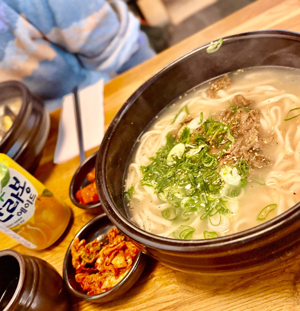 Danbi – Kalguksu in den Stadthöfen