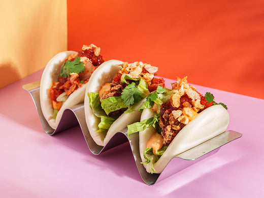 Kimchi Baobuns mit Korean Fried Chicken